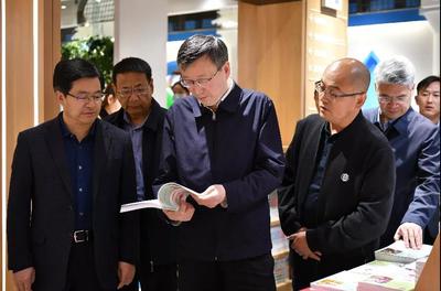 以文學創作服務人民，以媒體融合傳遞白銀強音——從王嘉毅白銀調研談新時代精神文明建設的實踐路徑
